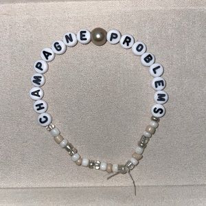 Taylor Swift | Champagne Problems | Homemade Friendship Bracelet